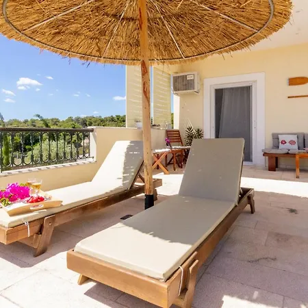 Vakantiehuis House With Amazing Ocean View And Patio - Pool *