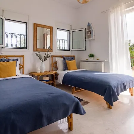 House With Amazing Ocean View And Patio - Pool Vakantiehuis